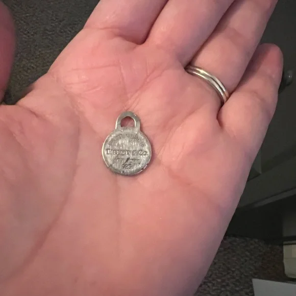 Tiffany and Co pendant - Picture 2 of 4